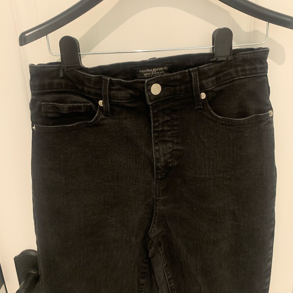 Banana Republic Jean - Picture 2 of 4